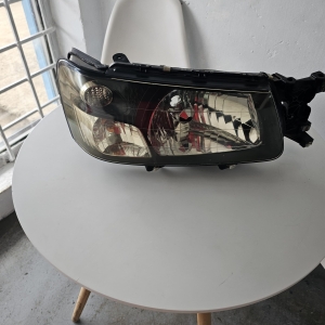 Subaru Forester SG5 Headlight