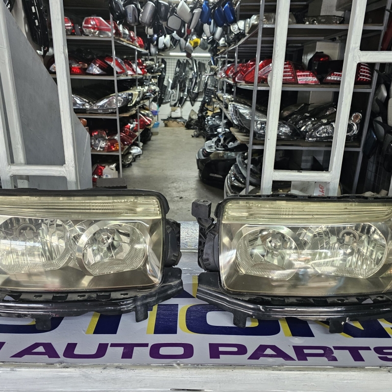 Subaru Forester sg5 / sg9 Headlight
