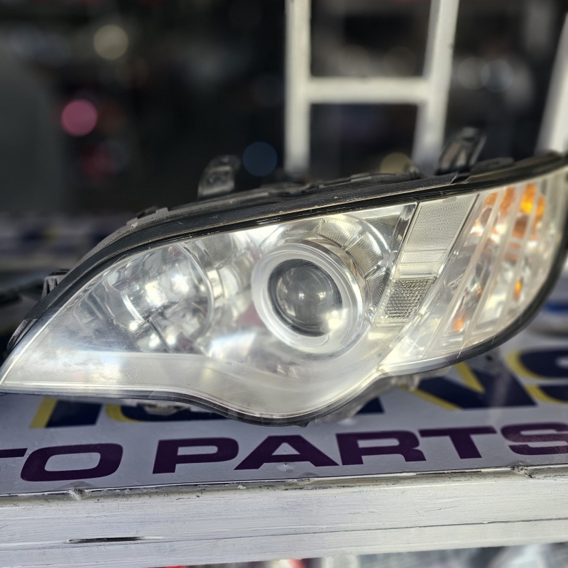 Subaru Legacy / Outback bp5 / bp9 Headlights