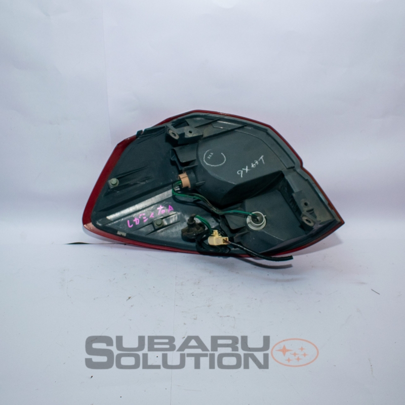 Subaru Legacy / outback bp5 / bp9 Taillight