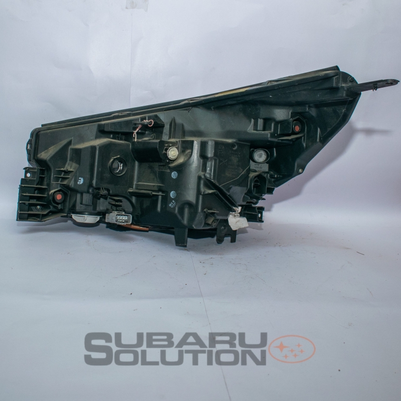 Subaru Forester sk9 Headlight