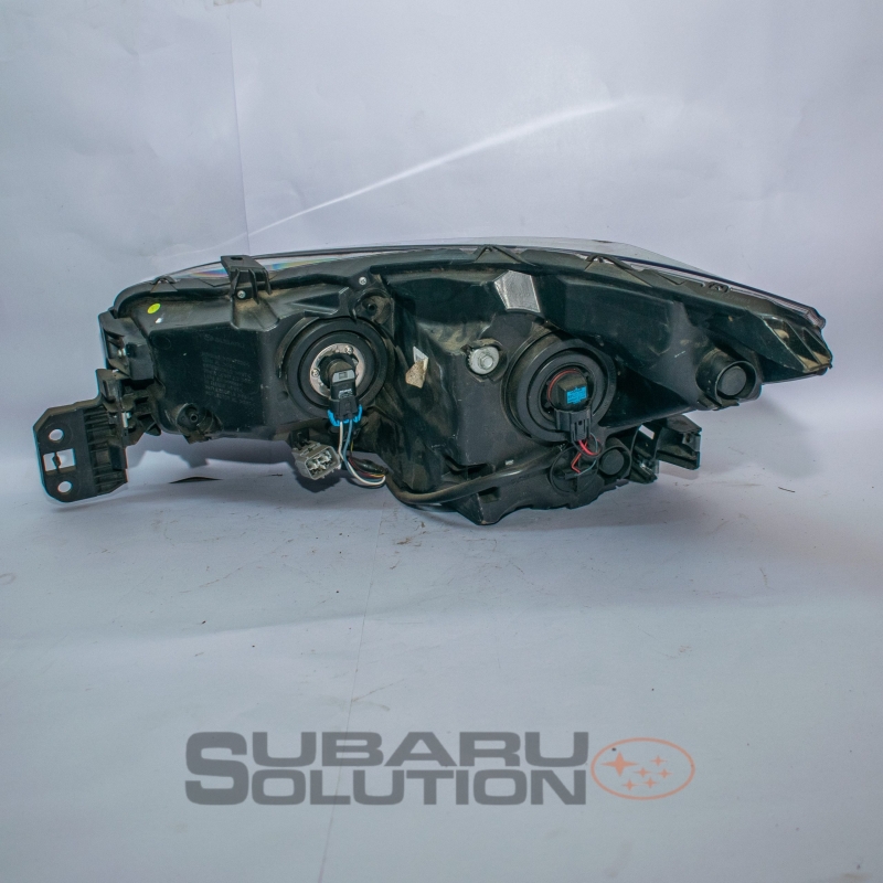 Subaru Legacy / Outback BS9 / BN9 headlight