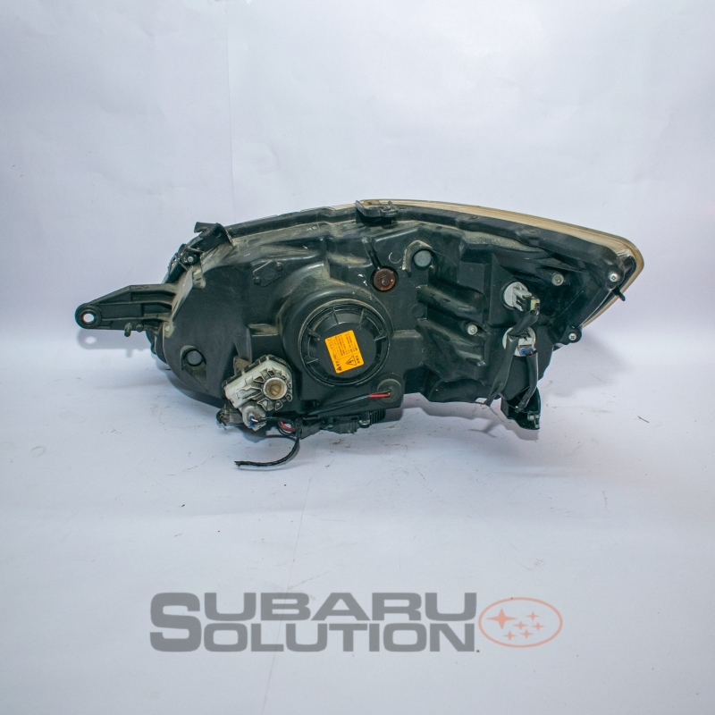 Subaru Exiga Headlight