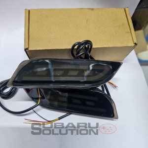 Black rear bumper reflectors